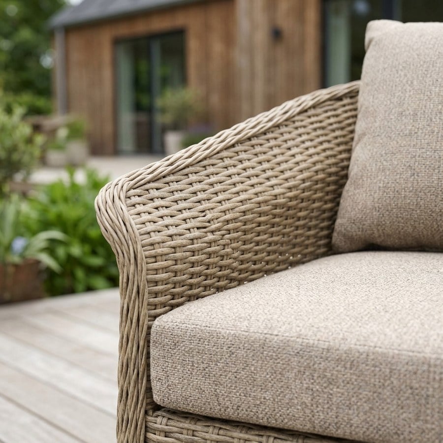 Maderia Udendørs Loungesæt i Polyrattan med Hynder fra Lexpo Living | Beige/Neutral | Loungesofa + 2x Loungestole + Sofabord - Billede 3